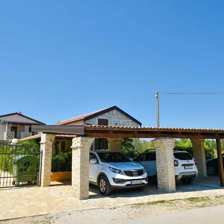 Apartment Dalmatino.1 * ויר